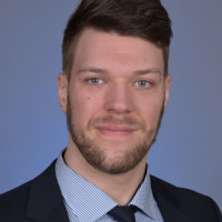 Dr. Mathias Peter