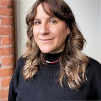 Emma J Hollis