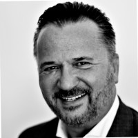 Prof. Dr.-Ing. Carsten Bücker