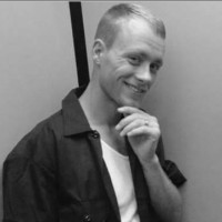 Dustin Lee Mills
