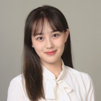 Xinyu L.