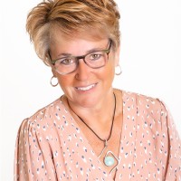 Robyn Roberts