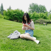 Yilia Han