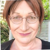 Elène V. Brumec-Sesulka, Bakk. Phil