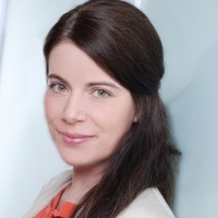 Yvonne Poege