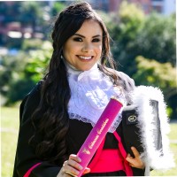 Vivian Souza Abreu