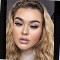Chloe Andrews
