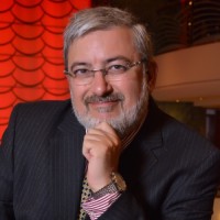 Alberto González Romero