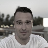 Oliver Bach