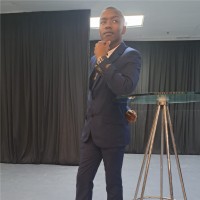 Luve Mfundisi