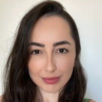Kênia Matias Armani Matos