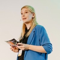 Lina Wöstmann