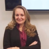 Renée Lagos De La Cruz. Mba