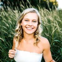Lizzie Holscher