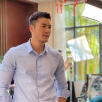 Vince. Liu