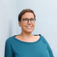 Christa Schmid