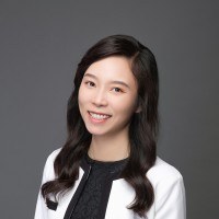 Emily Zhou, Cfa