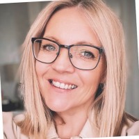 Tracey Petts