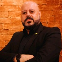 Junior, A. C. Aguiar