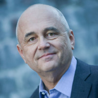 Peter Fauser