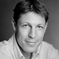 Oliver August