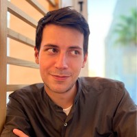 Alex L.