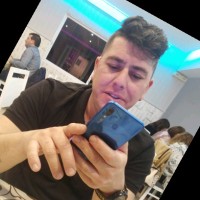 Alejandro Hola