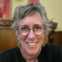 Holly Hubbard