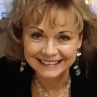 Sharon Nolli