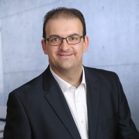 Simon Schott