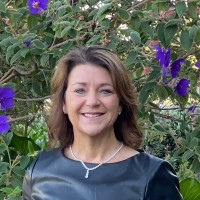 Holly Schweitzer