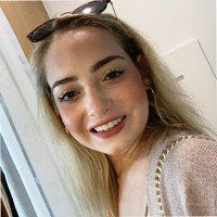 Samantha Lee