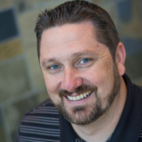 Dustin Roberts