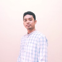 Iyan Valentino