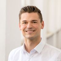 Dr. Kai Uhlemann