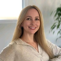 Julie Everett