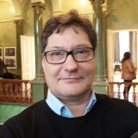 Dr. Simon Hannus