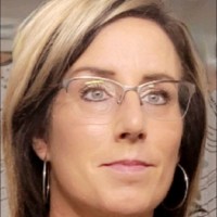 Lesley Yoder