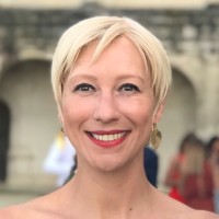 Dr Emilie Elliot Md Phd Ma Ba Mrcp Diphiv Dipgum Dfsrh