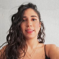 Emma Camila De la Torre