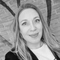 Cynthia Van den Berg