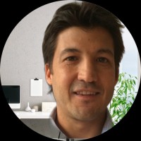 Carlos Eduardo Hernandez
