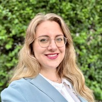 Dr Jennifer Frosch