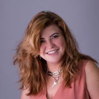 Carine Vasconcelos
