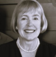 Claudia Carr (J.D., M.B.A.)