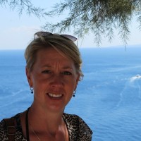 Laura Van Der Sanden - De Vries
