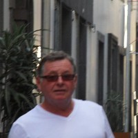 Les Jones