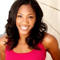 Dacía James Lewis