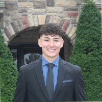 Alexander J Perez