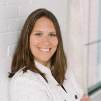 Laura Everett, Cpa